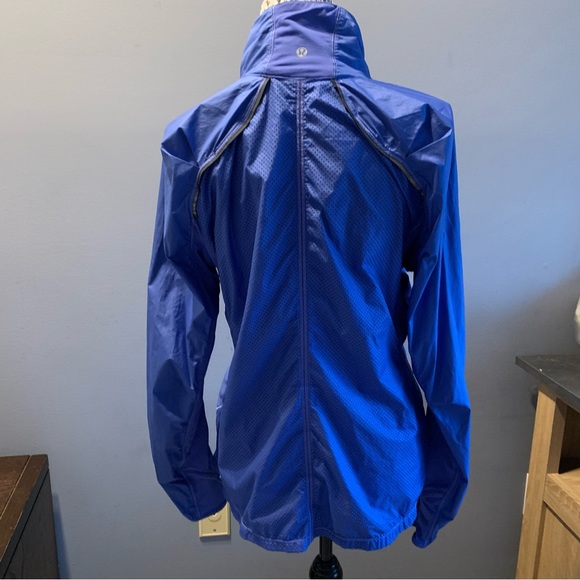 Lululemon Running Jacket - 10 - Picture 8 of 16
